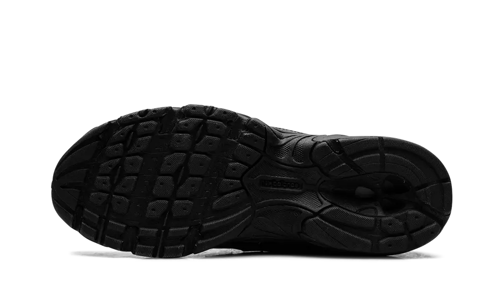 NEW BALANCE
740
"BLACK SILVER"