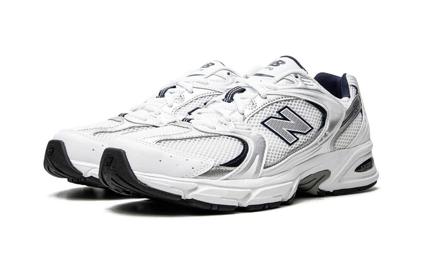 NEW BALANCE
530 "White Silver Navy"