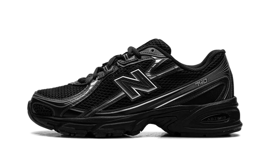 NEW BALANCE
740
"BLACK SILVER"