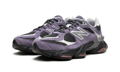 NEW BALANCE
9060
"Violet Noir