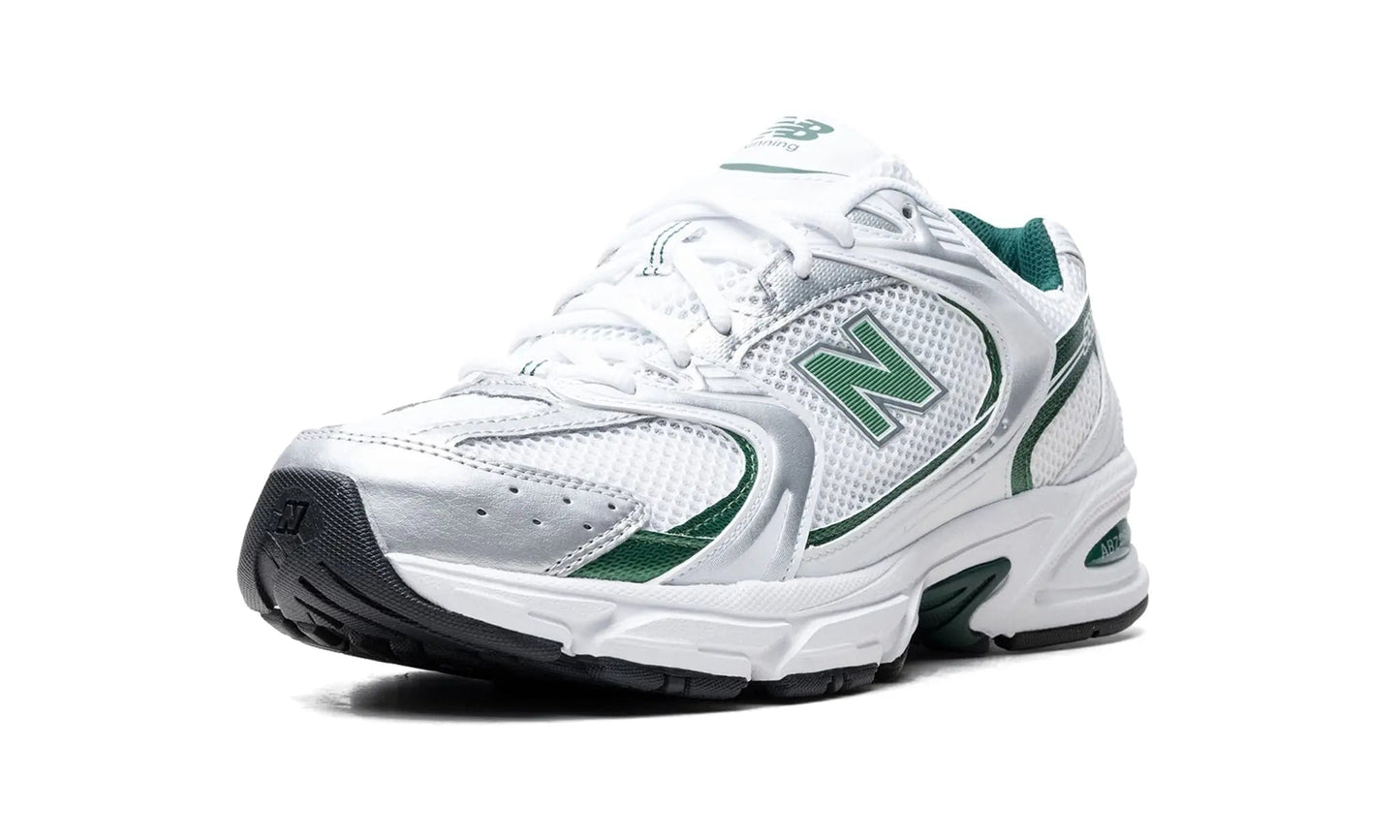 New Balance
530
"Nightwatch Green"
