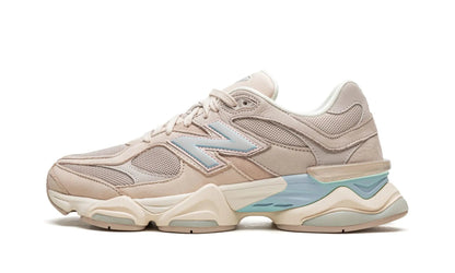 New Balance
9060
"Ivory"