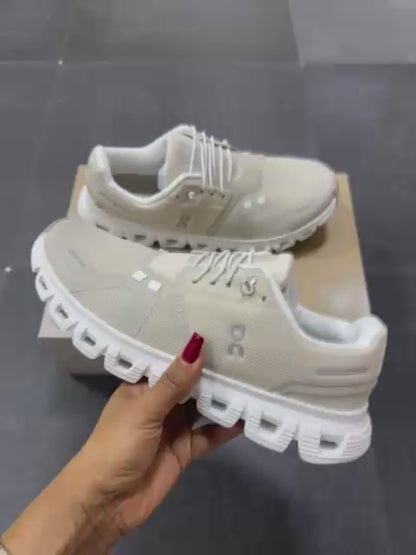 On Running Cloud 6 Pearl White