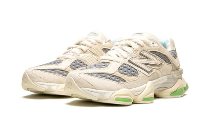 NEW BALANCE
9060
"BRICKS AND WOOD"
