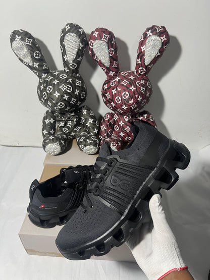 On Cloudswift All Black