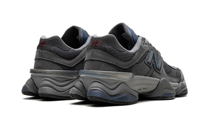 NEW BALANCE
9060
"CASTLEROCK"