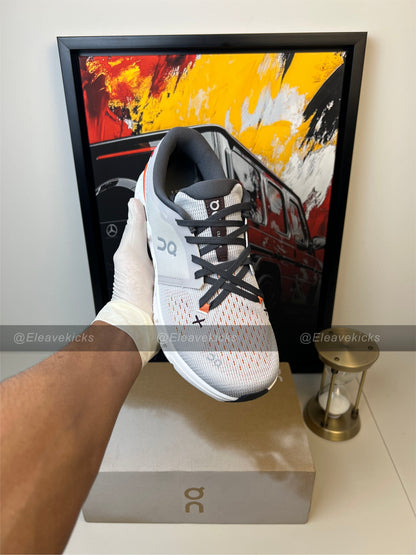 On Cloud X 4 Silver/Flame